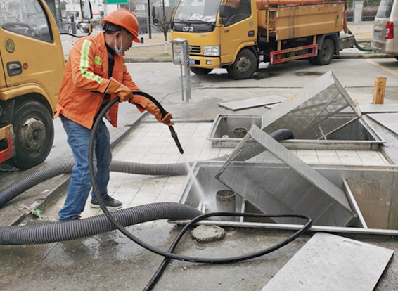 左贡隔油池清理